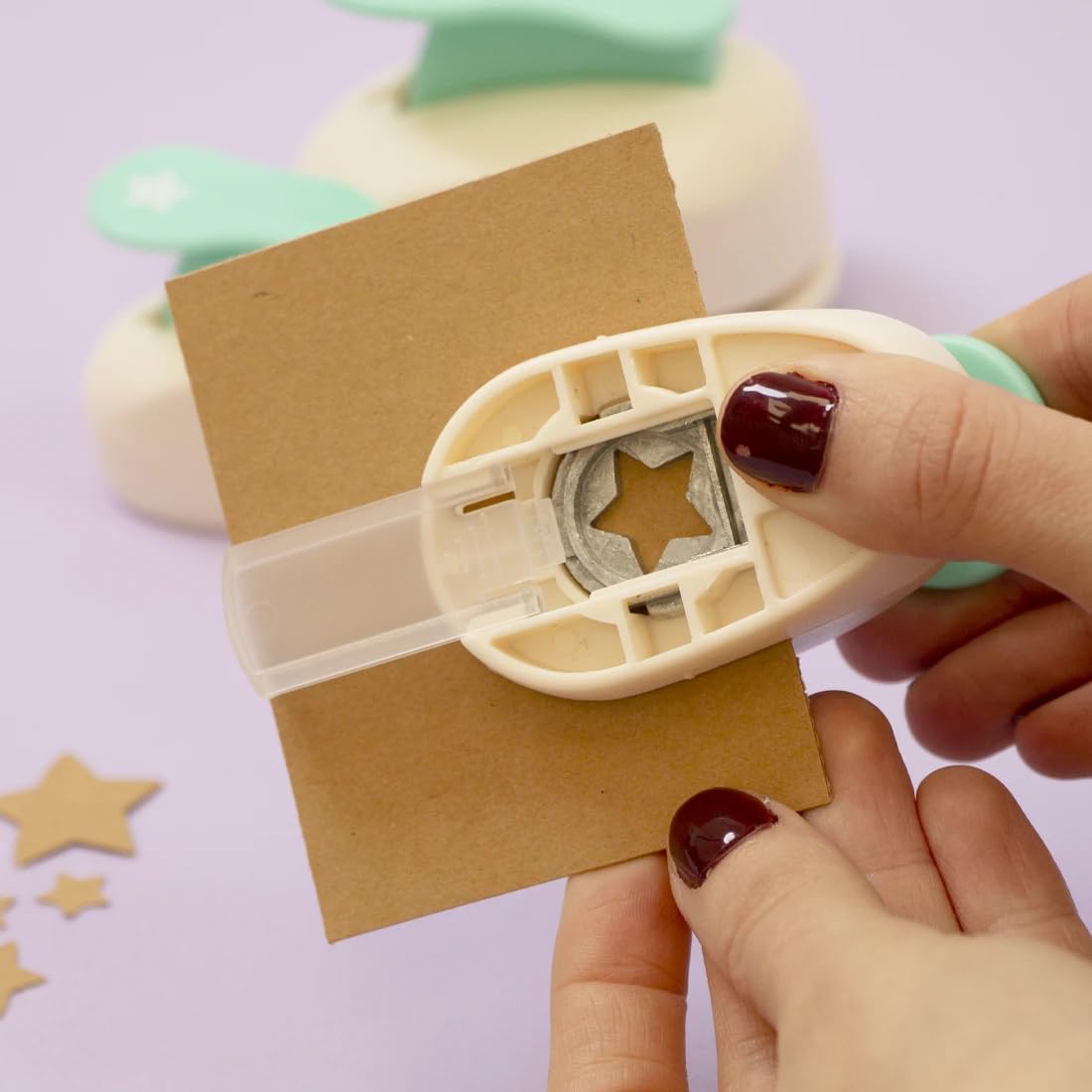 Craftelier - 5/8 Inch Star Hole Punch with Lever Press β Star Hole Puncher for Paper Crafts | Punch for Scrapbooking, DIY Cards & Journals | Hole Punch Shapes for Paper & Cardstock.