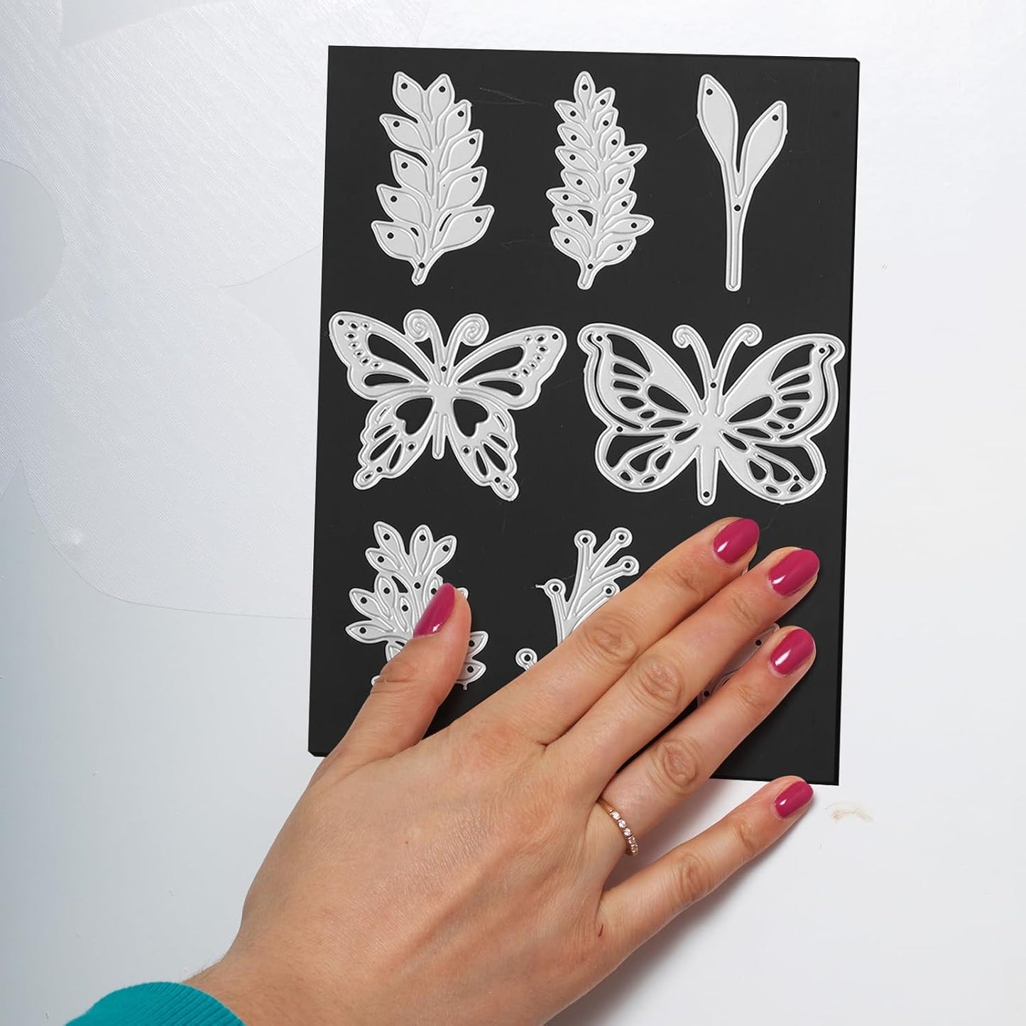 70 Pcs Non Adhesive Magnetic Sheet 5 x 7 Inch for Die Storage Flexible Magnetic Sheets Plain Sheet for Arts and Crafts Scrapbooking DIY Photography, Easy to Cut and Organize