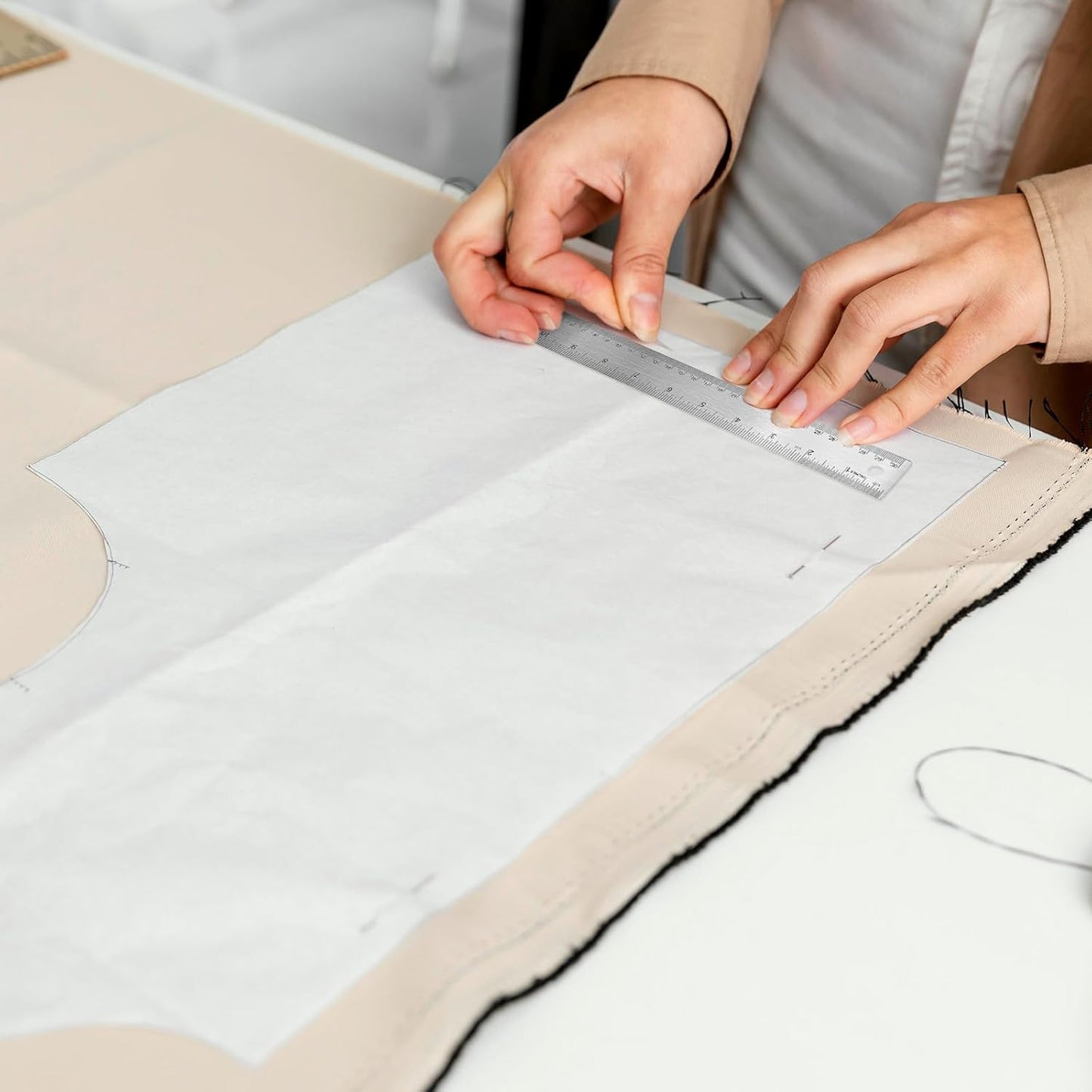 5Pcs Cork Backed Ruler Stainless Steel Ruler, 6/8/12/14/16 Inch Metal Ruler,Straight Edge Ruler Non-Slip Metal Rulers with Inch and Centimeters for Drawing Engineering(6 + 8 + 12 + 14 + 16 Inch)