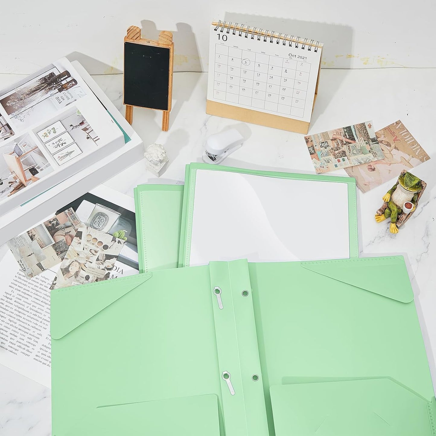 Henoyso 72 Pcs Plastic Folder with Clear Front Pocket and 3 Prong Plastic Folders with Card Slot Pocket Folders with Prongs for School Office (Light Green)