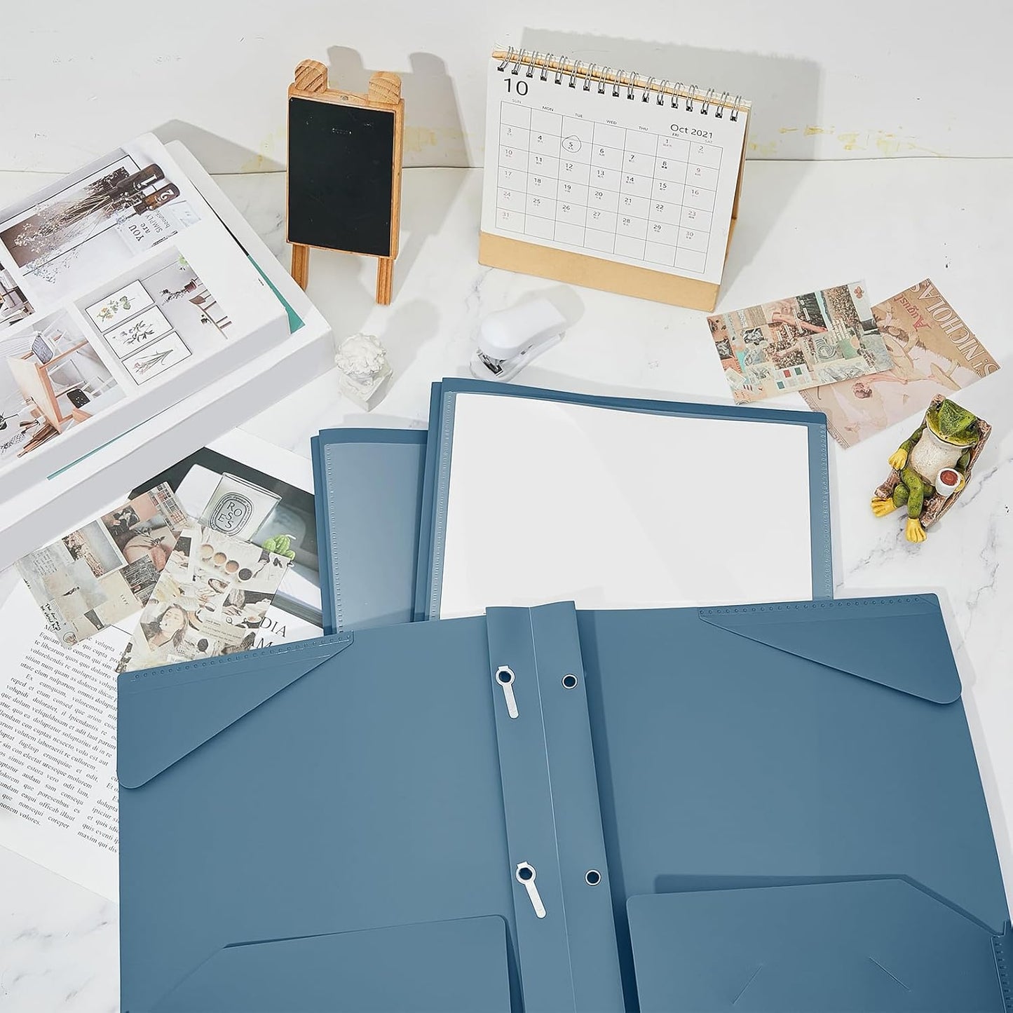 Henoyso 18 Pcs Plastic Folder with Clear Front Pocket and 3 Prong Plastic Folders with Card Slot Pocket Folders with Prongs for School Office (Navy Blue)