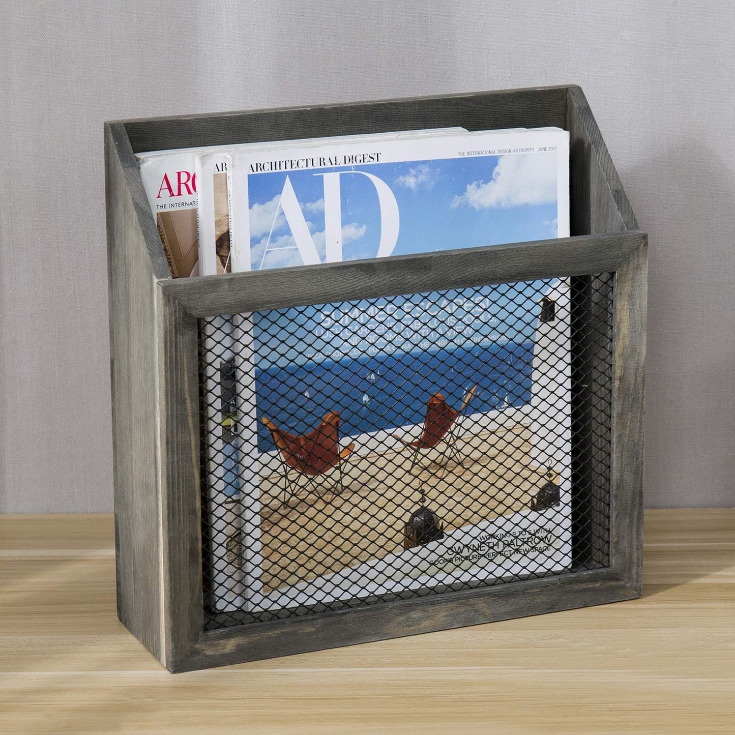 MyGift Rustic Magazine Holder Vintage Gray Wood and Chicken Wire Design Wall Mounted/Tabletop Mail Sorter, Farmhouse Home, Bathroom, Office Magazine Rack