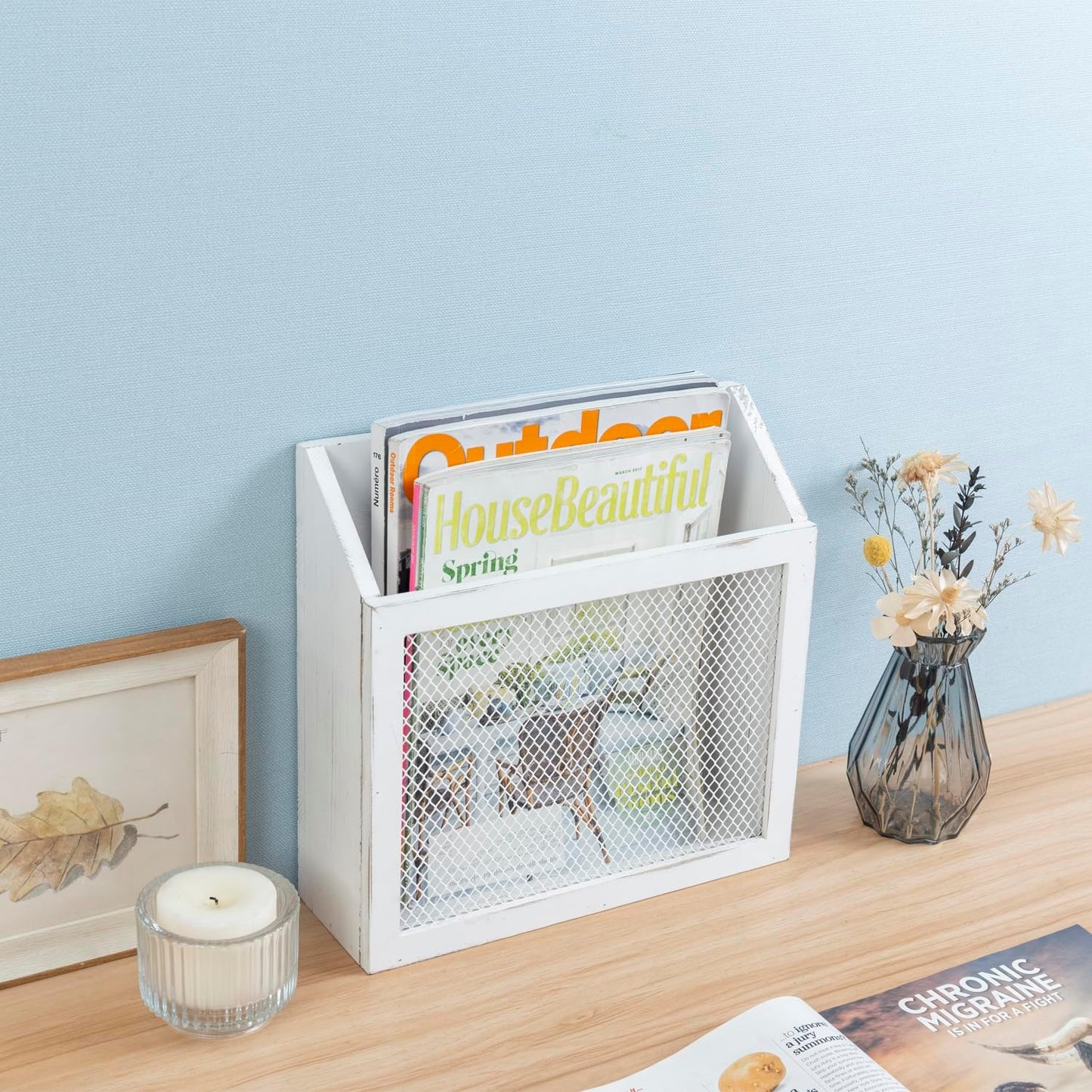 MyGift Rustic Magazine Holder Vintage White Wood and Chicken Wire Design Wall Mounted/Tabletop Mail Sorter, Farmhouse Home, Bathroom, Office Magazine Rack