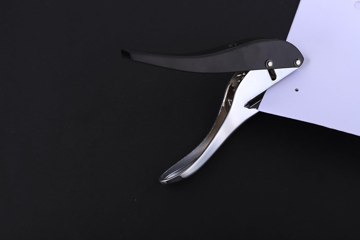 Hand-held 1/8 inch 3mm Round Metal Silver Heavy Duty Single Circle Hole Punch for ID Cards PVC Cards Badge Photos