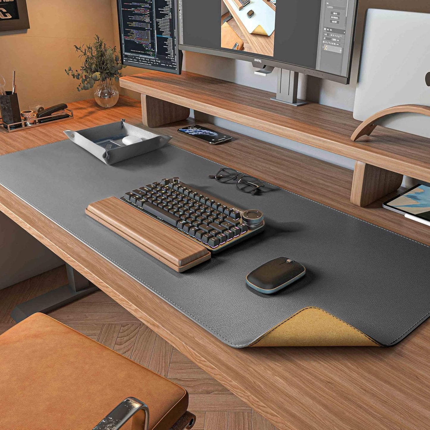 DAWNTREES Dual Sided Desk Mat,Leather Desk Pad,Cork Desk Mat Protector,with PU Leather Valet Tray Organizer,Large Mouse Pad,Desk Writing Pad for Office and Home(Dark Gray 31.5"x15.8")